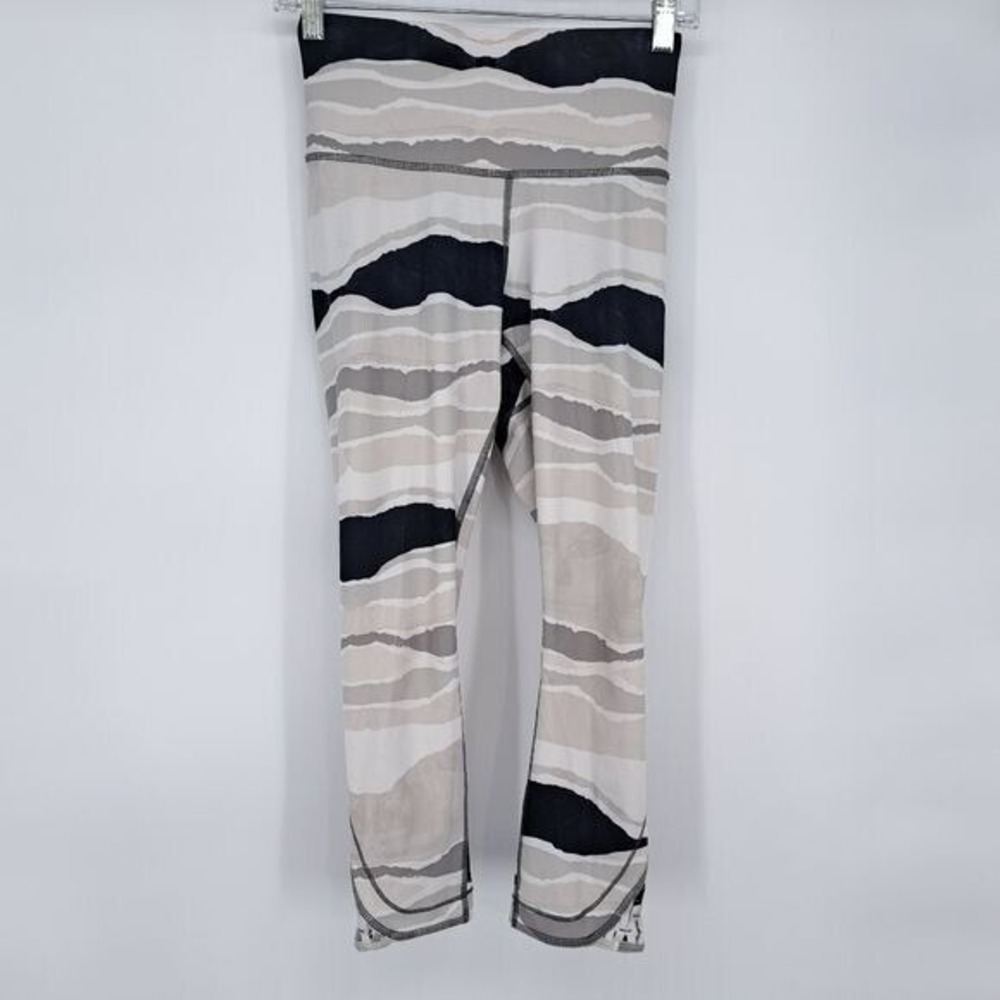 Lululemon True Self Cropped Leggings Size 4
